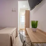 Guest house Petit Congress 3*