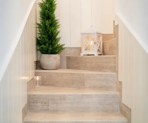 בית הארחה Petit Congress 4*